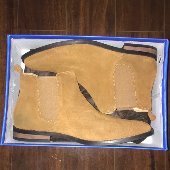 Mens Boots - Picture 2 of 7